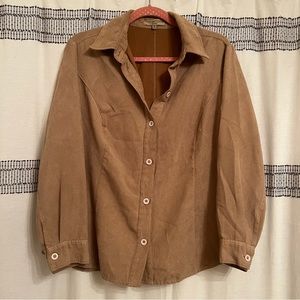 Suede fitted fitted button up top